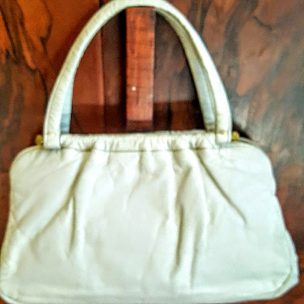 EUC Vintage Joseph Magnin white leather bag